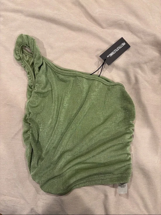 PrettyLittleThing Olive Green One-Shoulder Wide Leg Co-ord - Picture 3 of 5